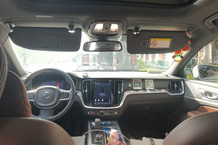 Used Volvo S60 2023 B4 Zhiyi Luxury Edition Headliner