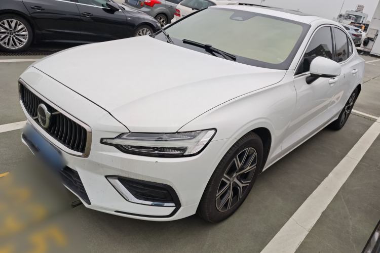 Used Volvo S60 2023 B4 Zhiyi Luxury Edition Guazi used car, China used car export, Used car for sale, Used  cars, Cheapest cars for sale