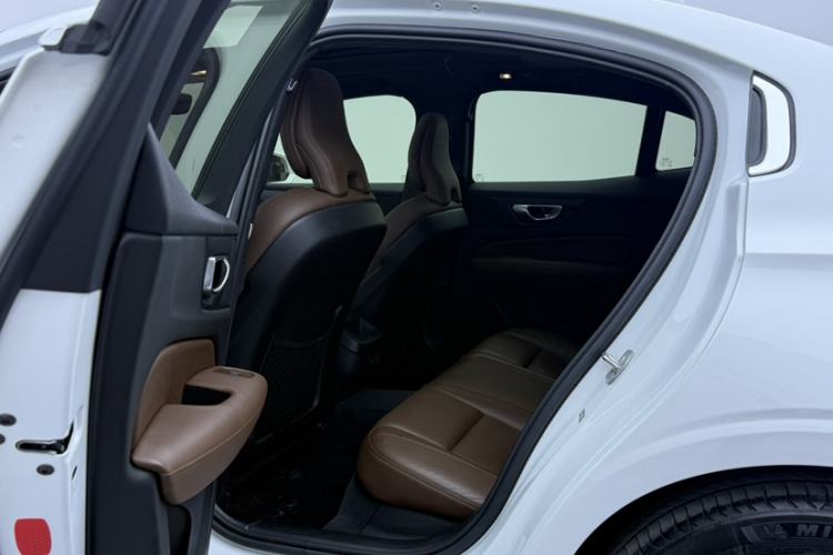 Used Volvo S60 2023 B4 Zhiyuan Luxury Edition Interior 1