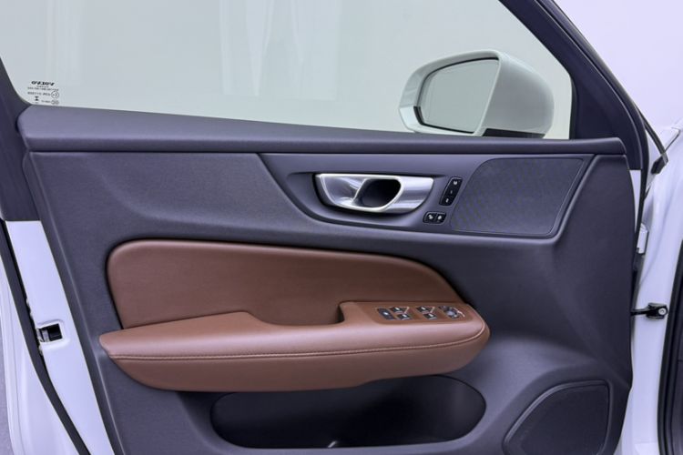 Used Volvo S60 2023 B4 Zhiyuan Luxury Edition Interior 12