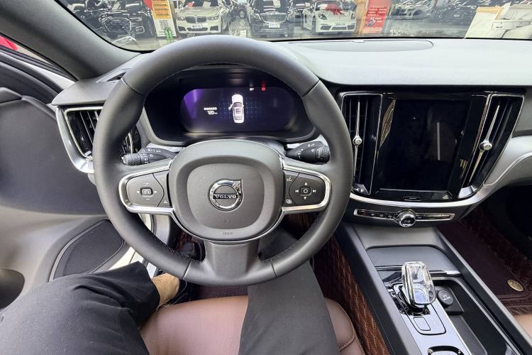 Used Volvo S60 2023 B4 Zhiyi Luxury Edition Interior 2