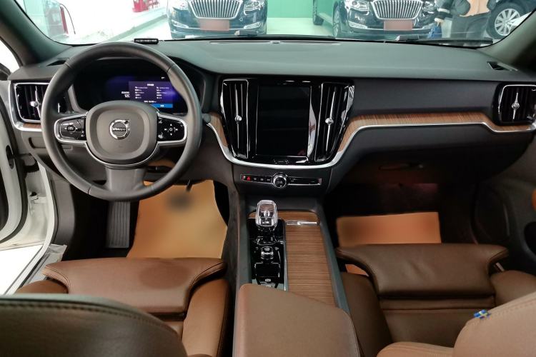 Used Volvo S60 2023 B4 Zhiyuan Luxury Edition Interior 3