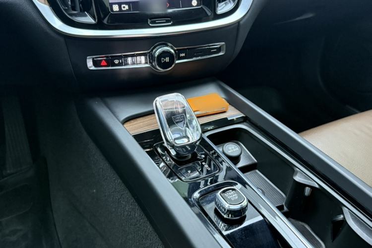 Used Volvo S60 2023 B4 Zhiyuan Luxury Edition Interior 7