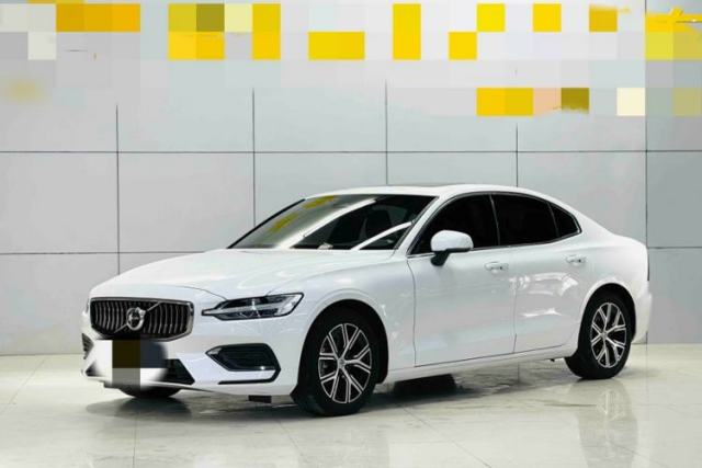 Used Volvo S60 2023 B4 Zhiyi Luxury Edition