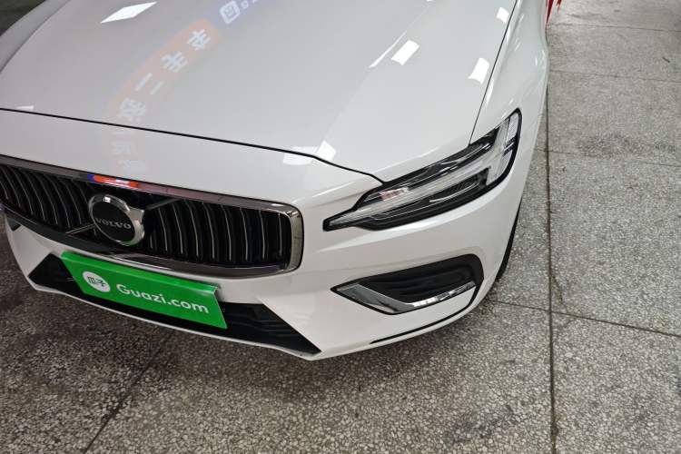 Used Volvo S60 2023 B4 Zhiyuan Luxury Edition Left Front Headlight