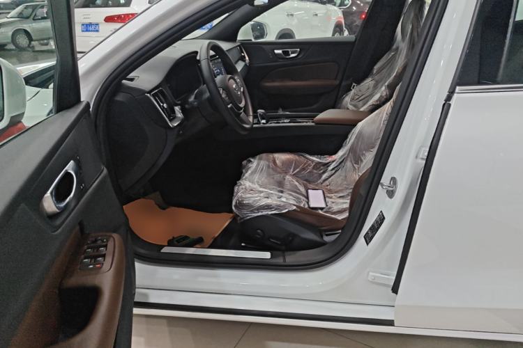 Used Volvo S60 2023 B4 Zhiyi Luxury Edition Left Front Seat