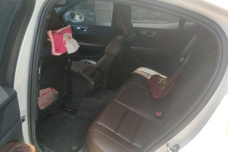 Used Volvo S60 2023 B4 Zhiyi Luxury Edition Left Rear Seat