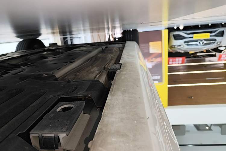Used Volvo S60 2023 B4 Zhiyi Luxury Edition Left Side Sill
