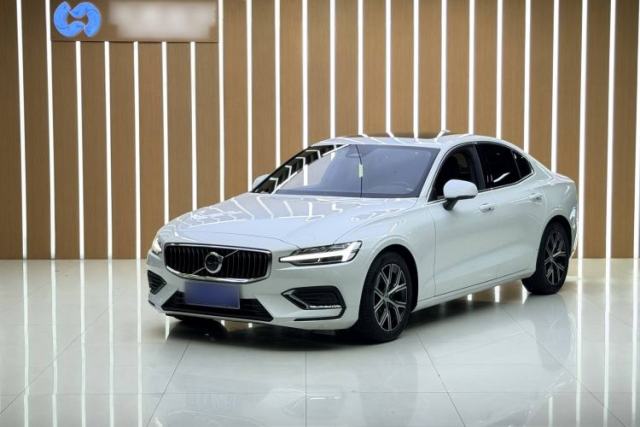 Used Volvo S60 2023 B4 Zhiyi Luxury Edition
