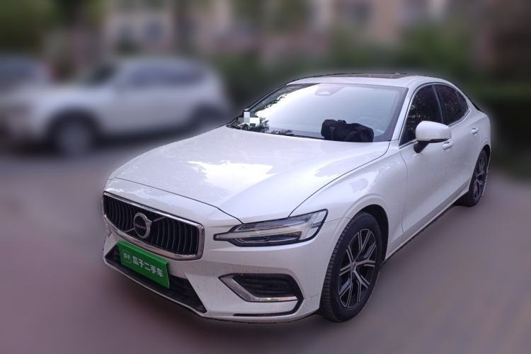 Used Volvo S60 2023 B4 Zhiyi Luxury Edition Guazi used car, China used car export, Used car for sale, Used  cars, Cheapest cars for sale