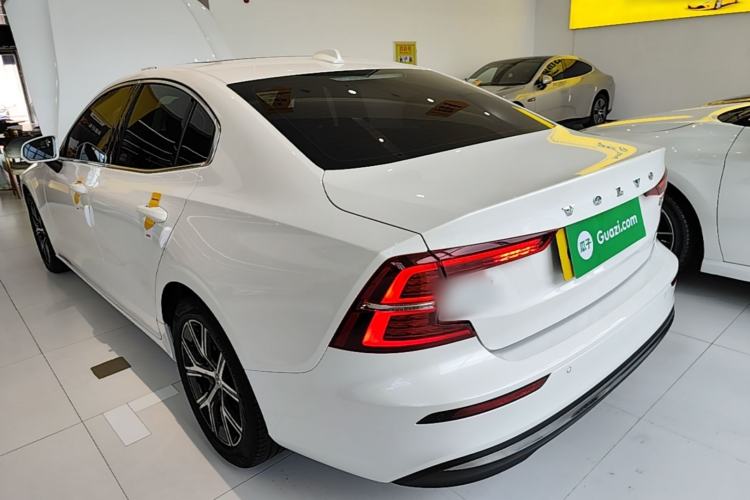 Used Volvo S60 2023 B4 Zhiyi Luxury Edition Rear Left 45 Deg