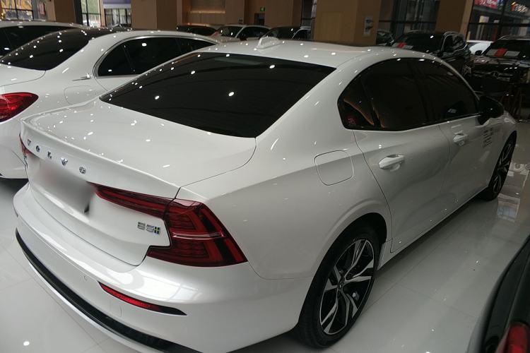 Used Volvo S60 2023 B5 Zhiya Sport Edition Rear Right 45 Deg