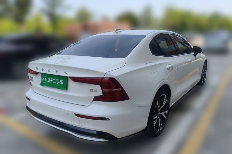 Used Volvo S60 2023 B4 Zhiyuan Sport Edition Rear Right 45 Deg