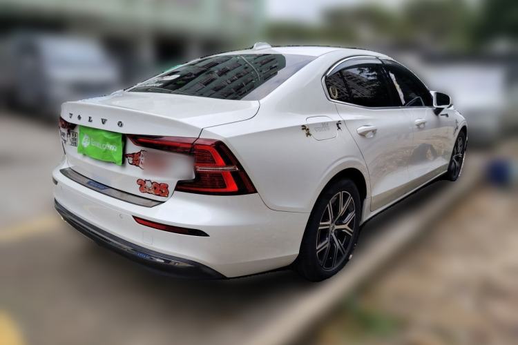 Used Volvo S60 2023 B4 Zhiyi Luxury Edition Rear Right 45 Deg