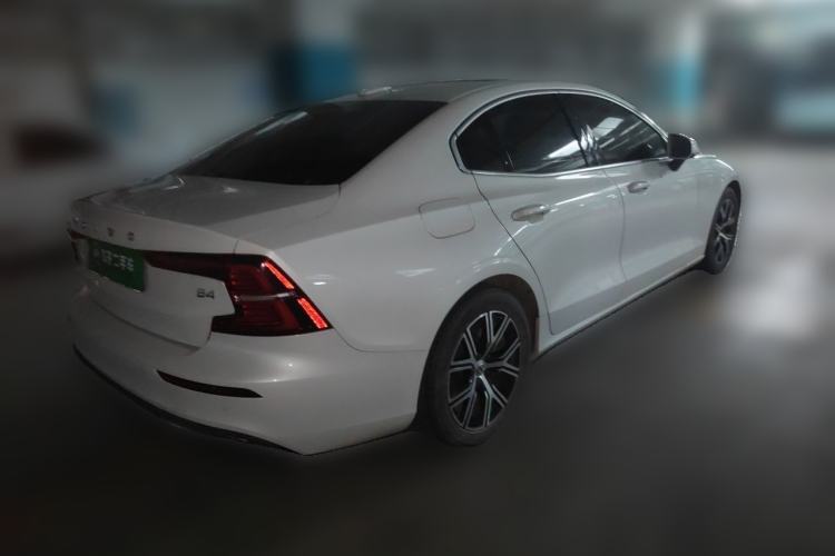 Used Volvo S60 2023 B4 Zhiyi Luxury Edition Rear Right 45 Deg