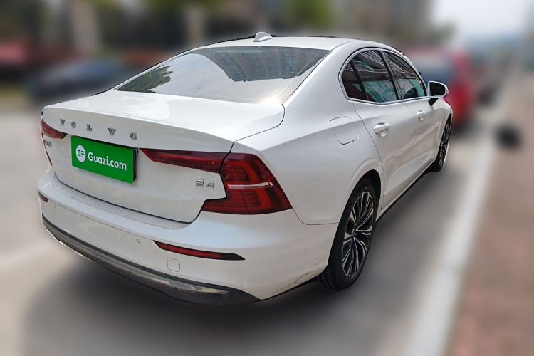 Used Volvo S60 2023 B4 Zhiyuan Luxury Edition Rear Right 45 Deg