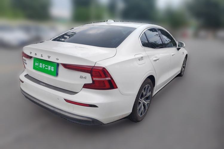 Used Volvo S60 2023 B4 Zhiyi Luxury Edition Rear Right 45 Deg