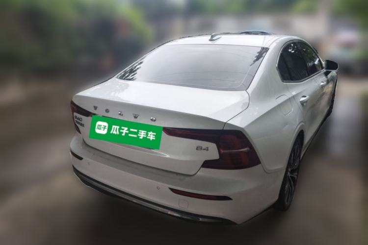 Used Volvo S60 2023 B4 Zhiyuan Luxury Edition Rear Right 45 Deg