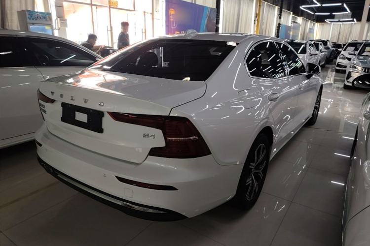 Used Volvo S60 2023 B4 Zhiyi Luxury Edition Rear Right 45 Deg
