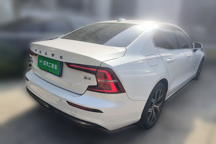 Used Volvo S60 2023 B4 Zhiyi Luxury Edition Rear Right 45 Deg