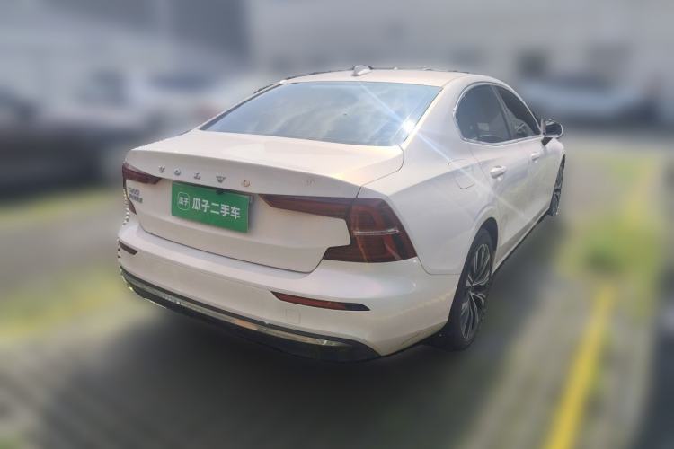 Used Volvo S60 2023 B4 Zhiyuan Luxury Edition Rear Right 45 Deg