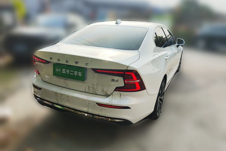 Used Volvo S60 2023 B4 Zhiyuan Luxury Edition Rear Right 45 Deg