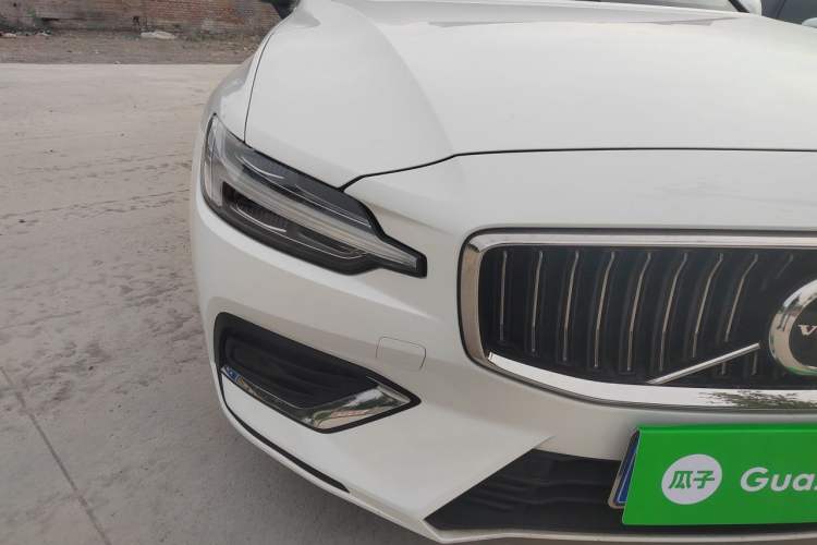 Used Volvo S60 2023 B4 Zhiyi Luxury Edition Right Front Headlight