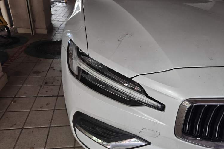 Used Volvo S60 2023 B4 Zhiyi Luxury Edition Right Front Headlight