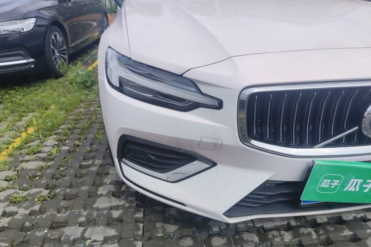 Used Volvo S60 2023 B4 Zhiyuan Luxury Edition Right Front Headlight