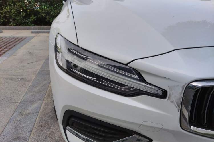 Used Volvo S60 2023 B4 Zhiyi Luxury Edition Right Front Headlight