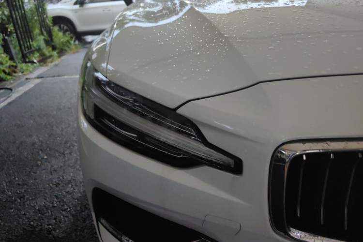 Used Volvo S60 2023 B4 Zhiyi Luxury Edition Right Front Headlight