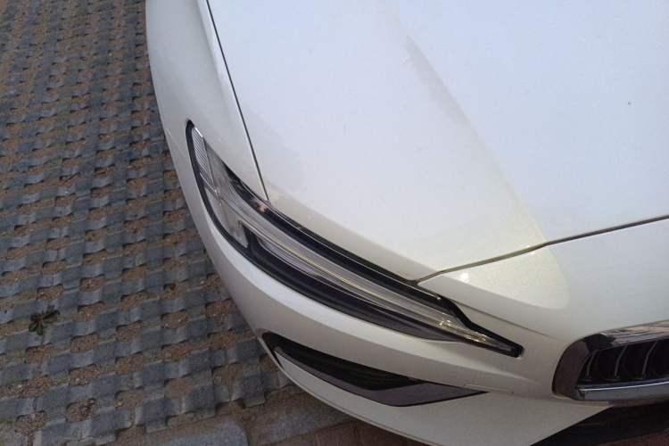 Used Volvo S60 2023 B4 Zhiyi Luxury Edition Right Front Headlight