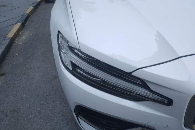 Used Volvo S60 2023 B4 Zhiyi Luxury Edition Right Front Headlight