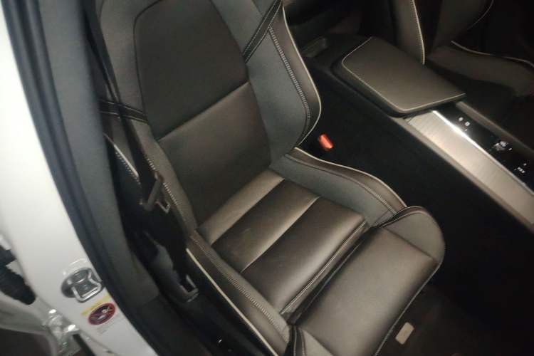 Used Volvo S60 2023 B4 Zhiyuan Sport Edition Right Front Seat
