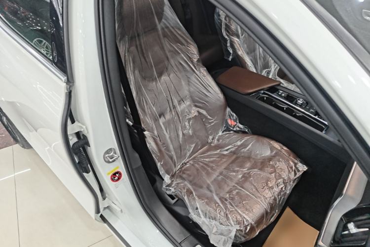 Used Volvo S60 2023 B4 Zhiyi Luxury Edition Right Front Seat