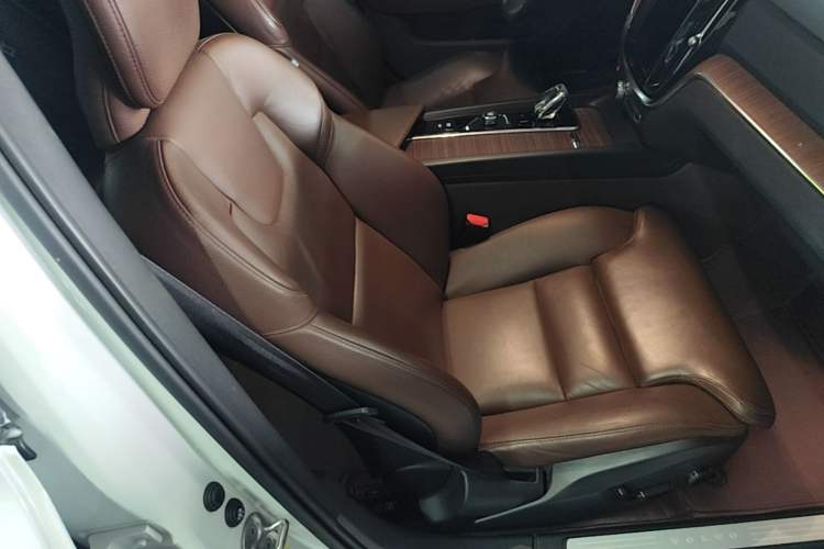 Used Volvo S60 2023 B4 Zhiyuan Luxury Edition Right Front Seat