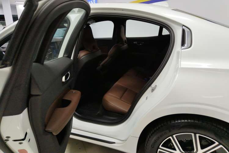 Used Volvo S60 2023 B4 Zhiyi Luxury Edition Right Rear Seat