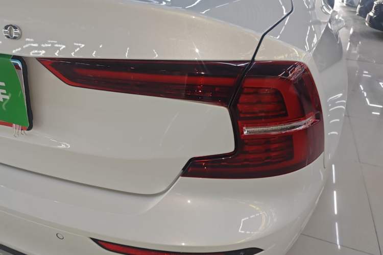 Used Volvo S60 2023 B4 Zhiyi Luxury Edition Right Rear Taillight