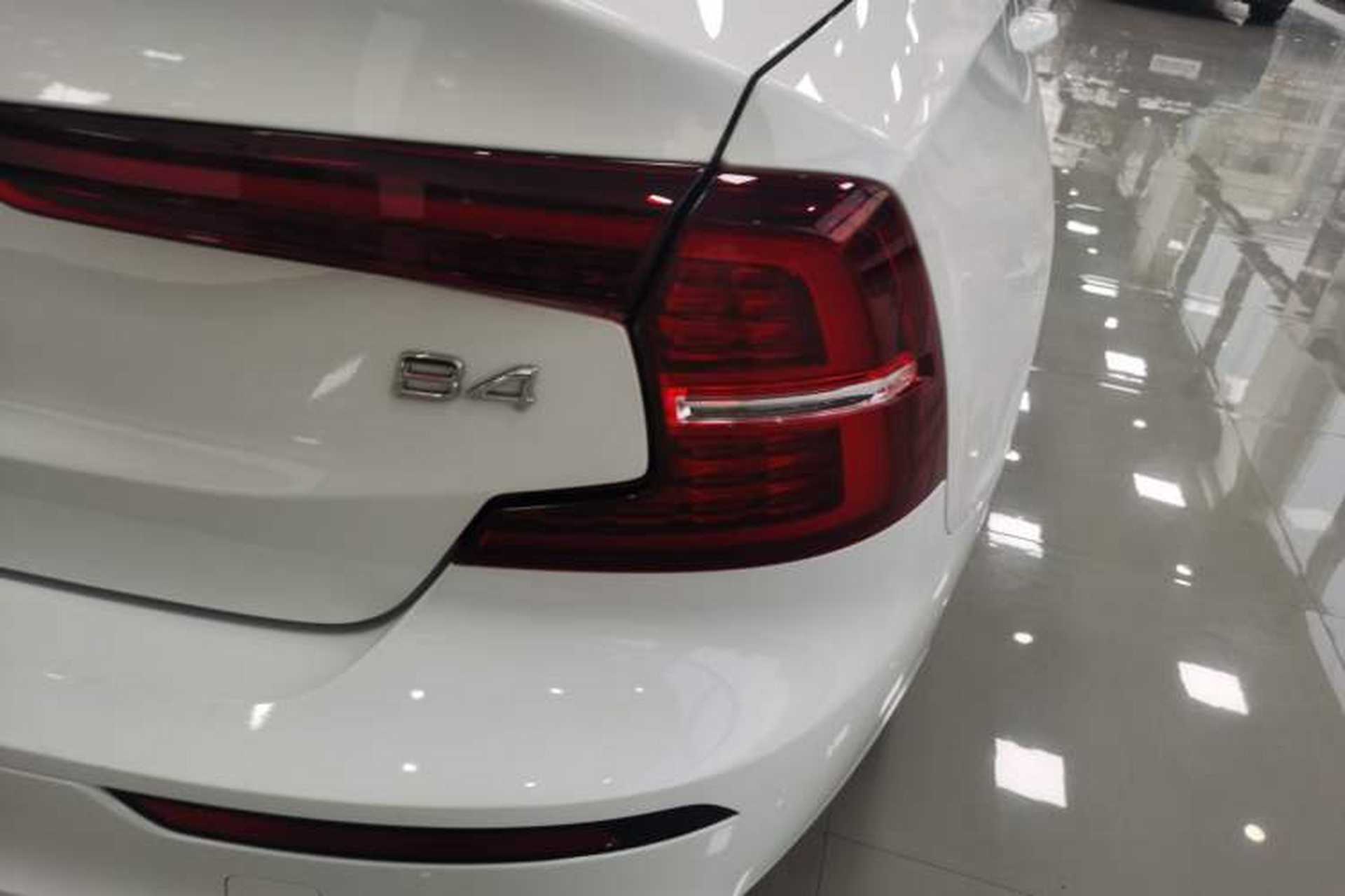 Used Volvo S60 2023 B4 Zhiyi Luxury Edition Right Rear Taillight