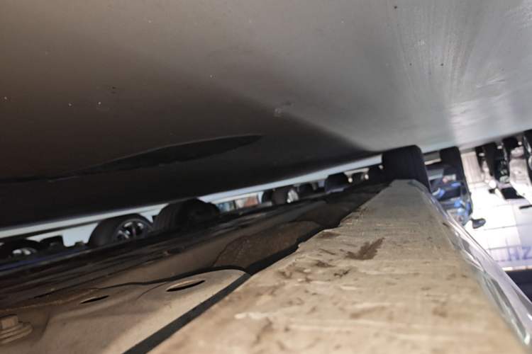 Used Volvo S60 2023 B4 Zhiyi Luxury Edition Right Side Sill