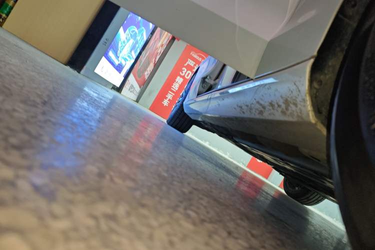 Used Volvo S60 2023 B4 Zhiyuan Luxury Edition Right Side Sill