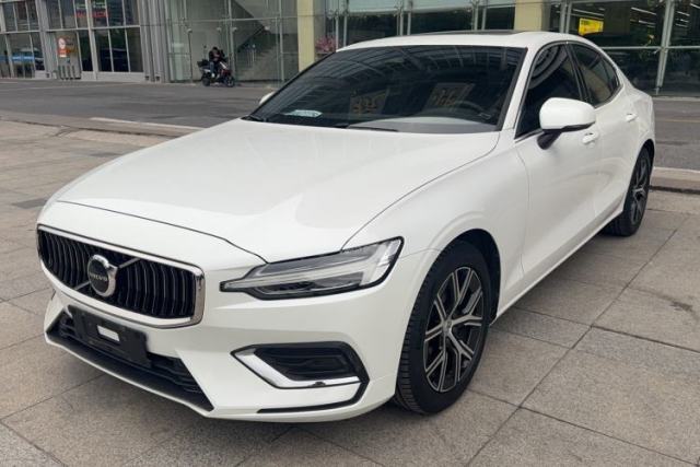Used Volvo S60 2023 B4 Zhiyi Luxury Edition