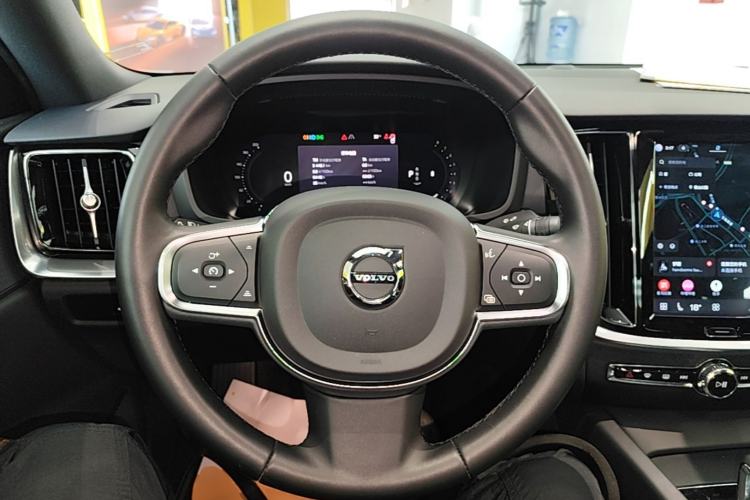 Used Volvo S60 2023 B4 Zhiyi Luxury Edition Steering Wheel