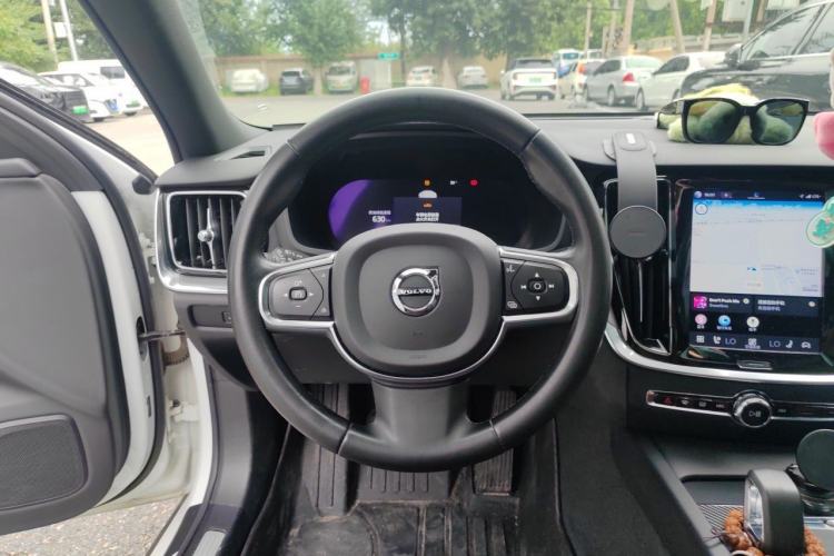 Used Volvo S60 2023 B4 Zhiyi Luxury Edition Steering Wheel