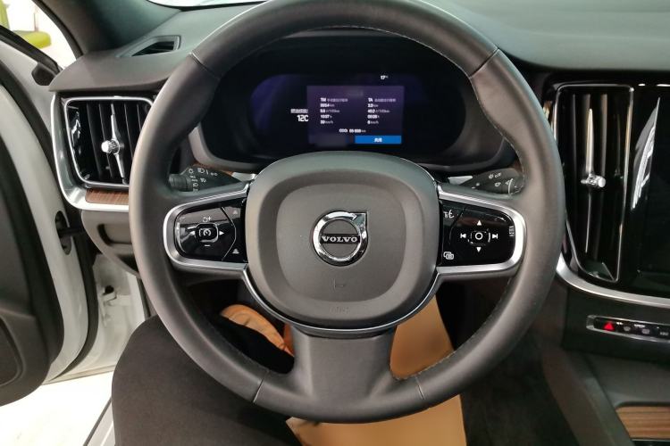 Used Volvo S60 2023 B4 Zhiyuan Luxury Edition Steering Wheel