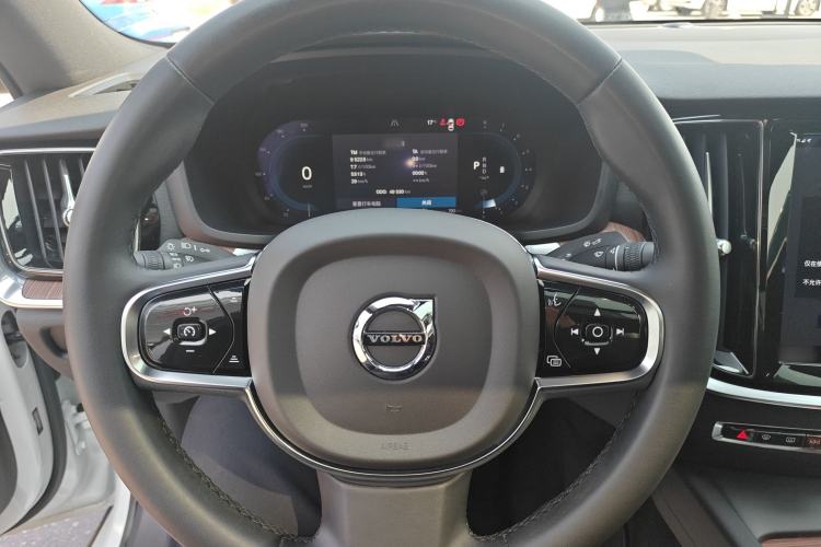 Used Volvo S60 2023 B4 Zhiyuan Luxury Edition Steering Wheel