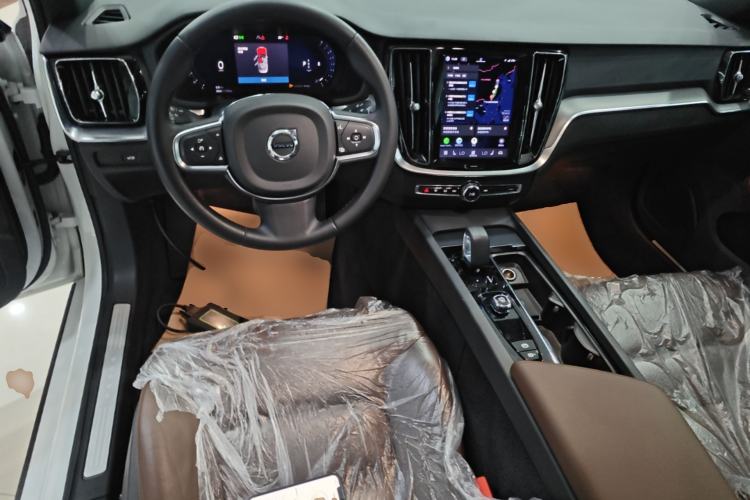 Used Volvo S60 2023 B4 Zhiyi Luxury Edition Steering Wheel