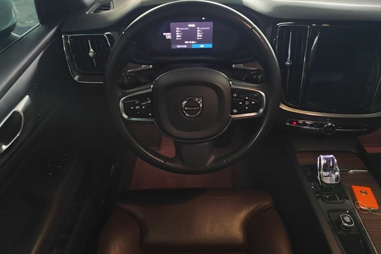 Used Volvo S60 2023 B4 Zhiyuan Luxury Edition Steering Wheel