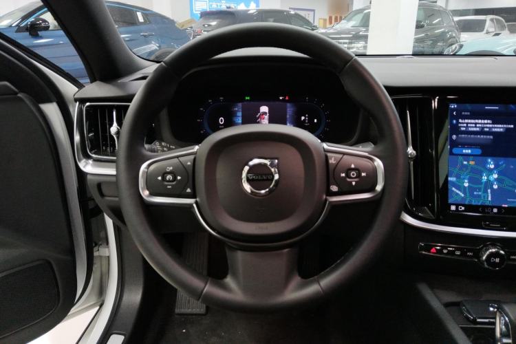Used Volvo S60 2023 B4 Zhiyi Luxury Edition Steering Wheel