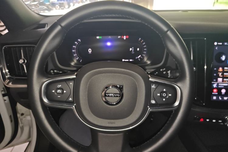 Used Volvo S60 2023 B4 Zhiyi Luxury Edition Steering Wheel
